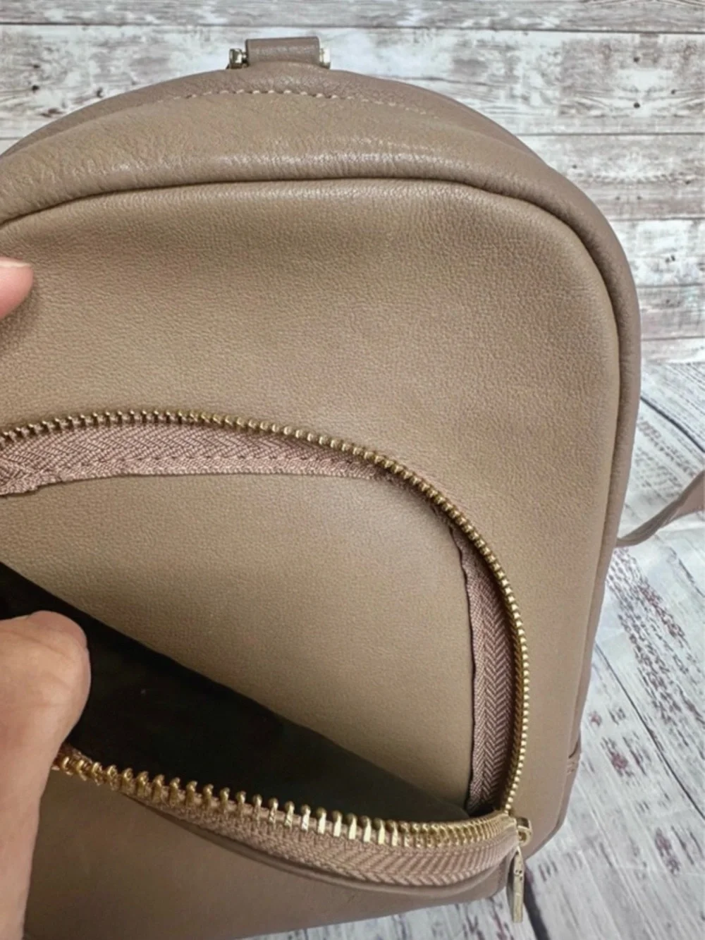 Cakes Concealed Carry Madeline XL-M Leather Purse in Almond - Picture 12 of 13